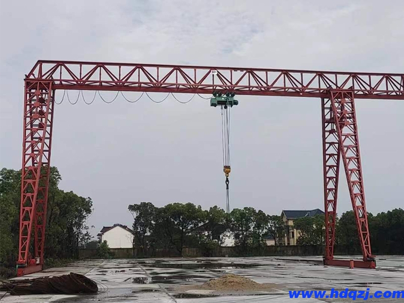 防傾覆系統(tǒng)對龍門吊的結(jié)構(gòu)和電氣系統(tǒng)有哪些要求？